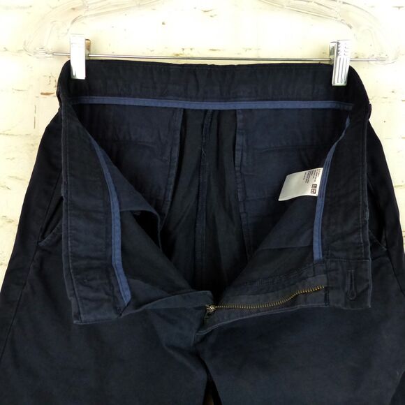 Uniqlo Shorts Mens M 30-33 Waist Navy Blue Chino 9” Style 403989 Preppy FLAW - Picture 5 of 10